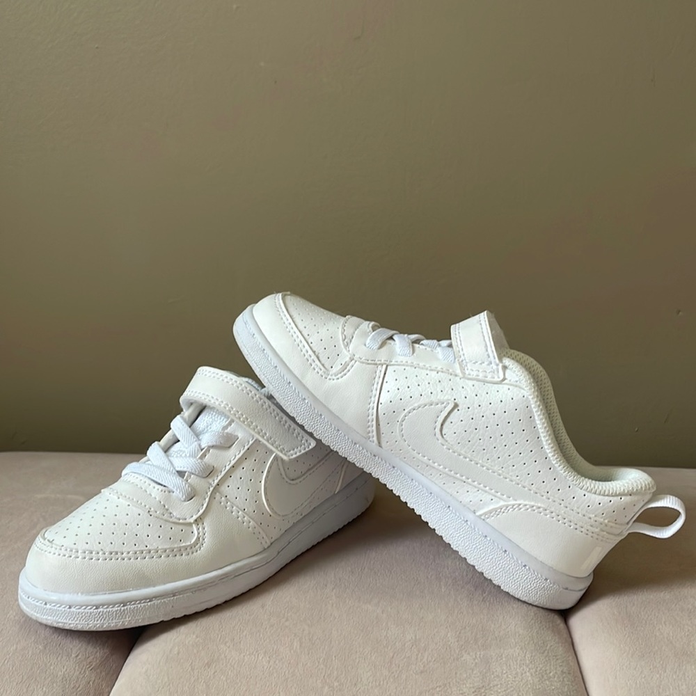Nike white sneakers toddler US 10C
